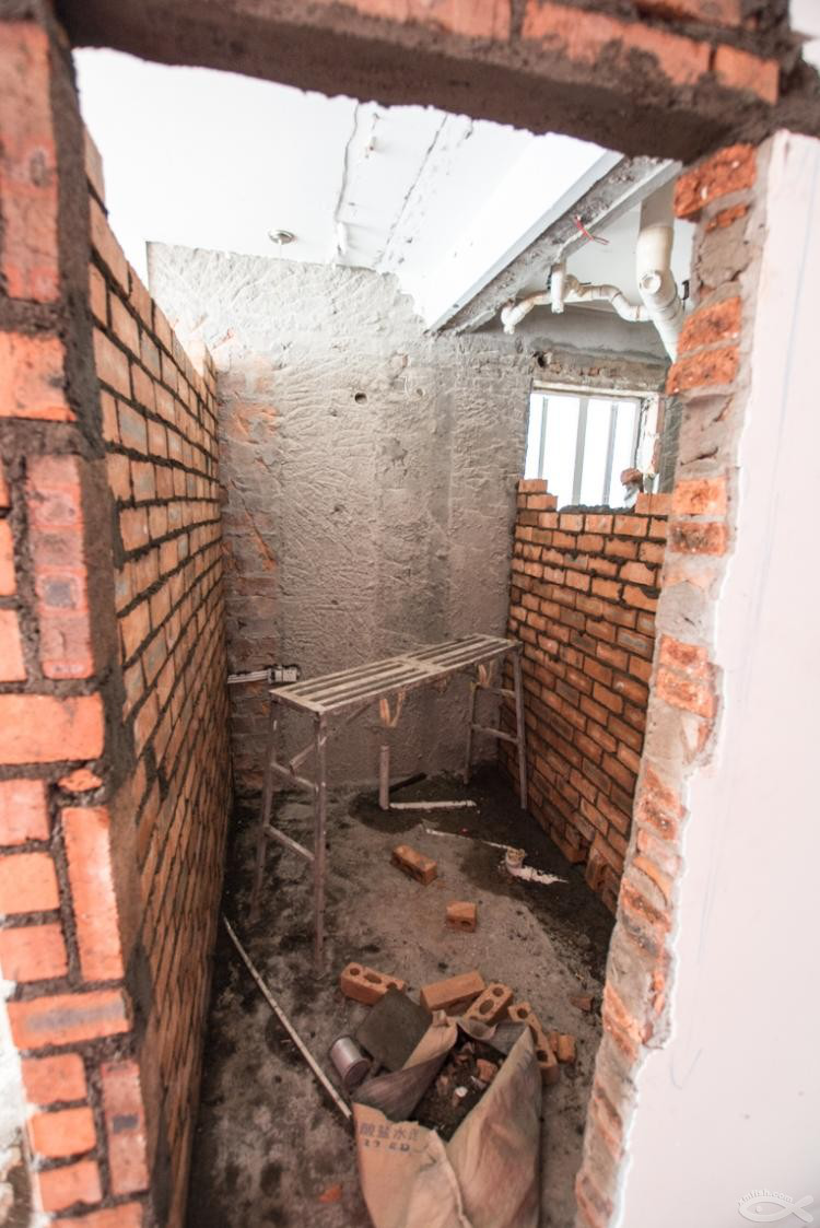 砌墻穩(wěn)步進(jìn)行中 砌墻穩(wěn)步進(jìn)行中