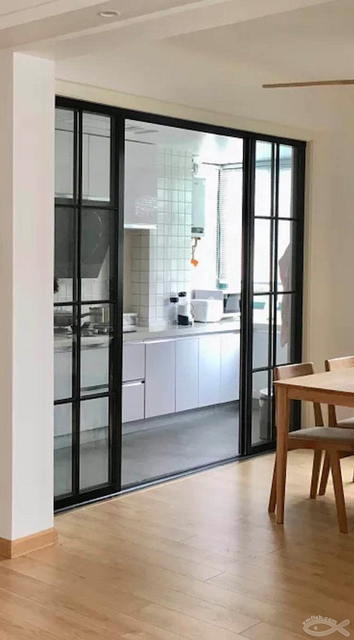 初探小魚網(wǎng)紅門窗店:英博門窗 初探小魚網(wǎng)紅門窗店:英博門窗