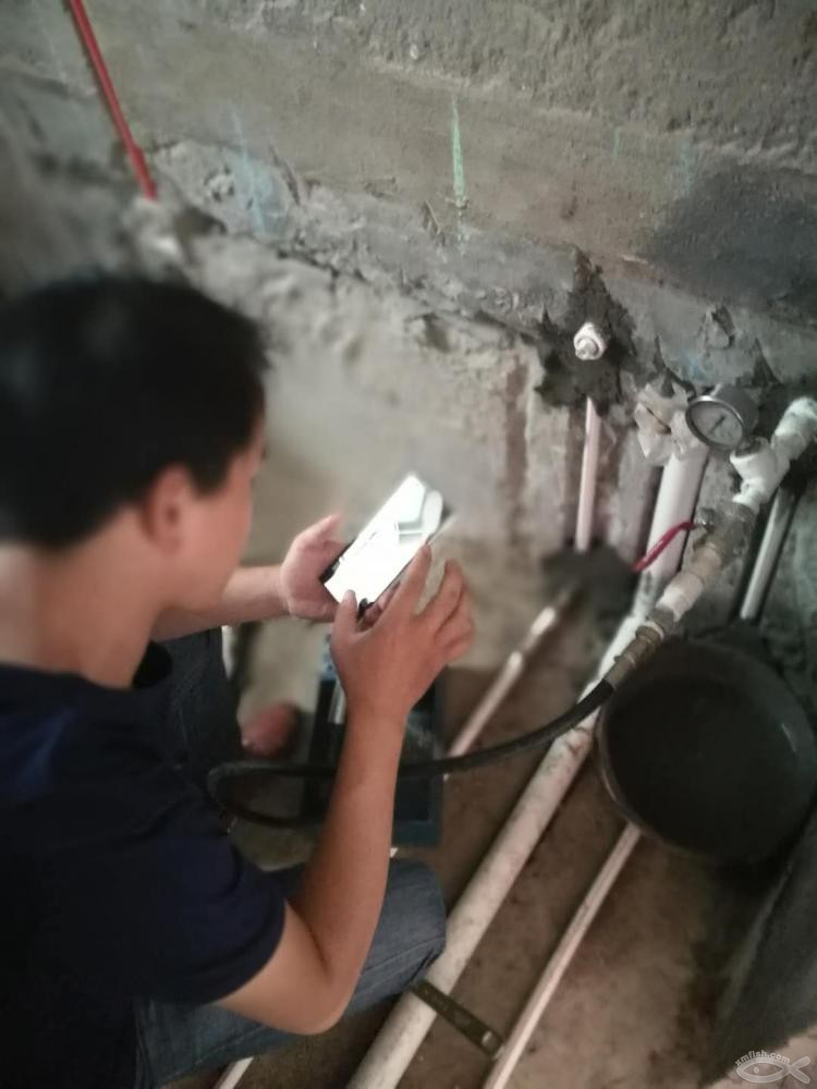 水管打壓測試,順利通過考核! 水管打壓測試,順利通過考核!