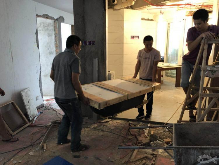 一家四口期盼已久的浴缸入場啦！歡迎你丫！